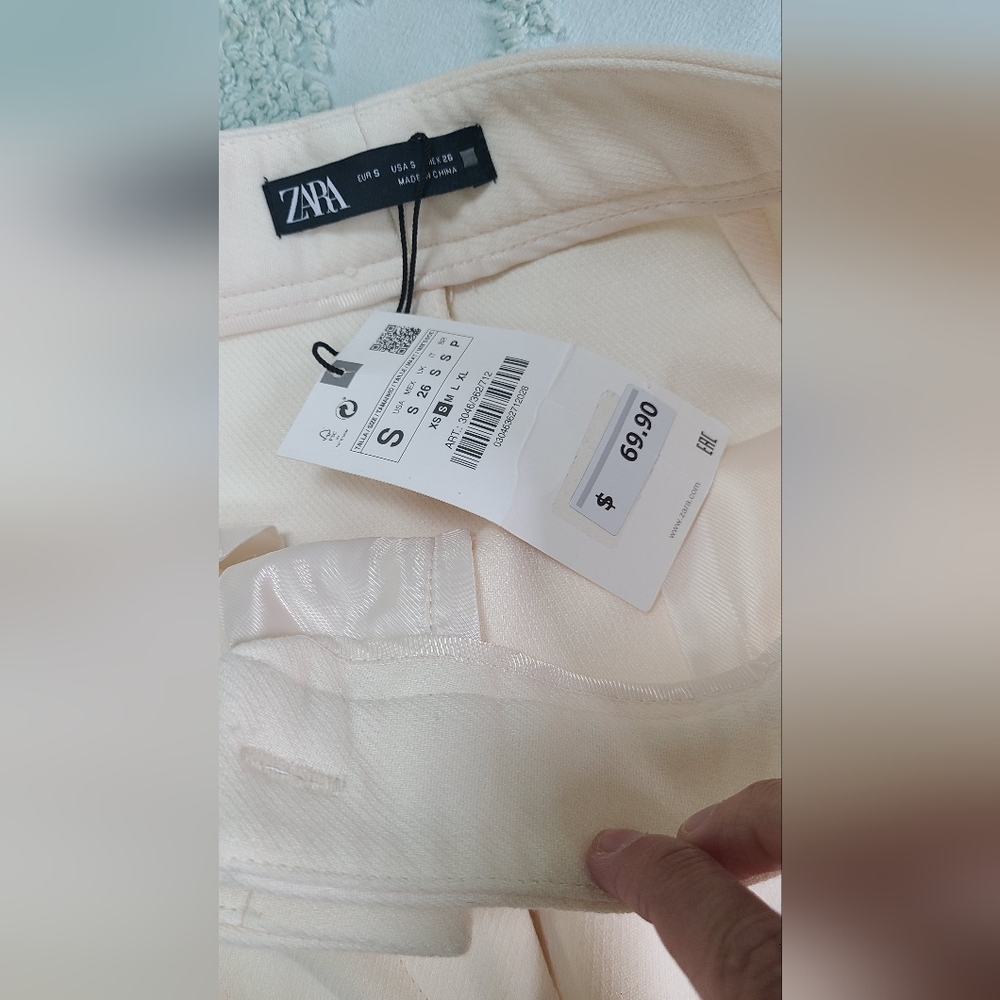 NWT Cream-Colored Pants - Picture 5 of 5